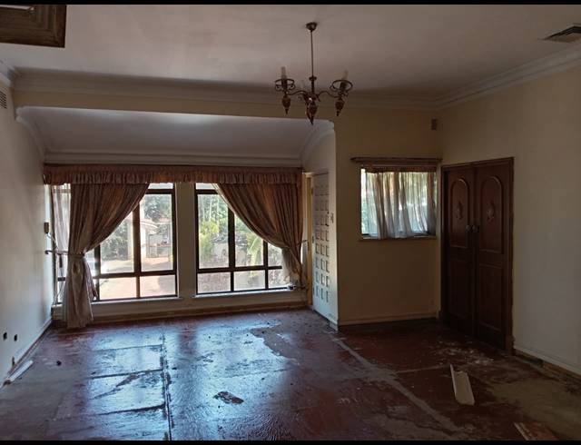 12 BEDROOM HOUSE FOR SALE IN ISIPINGO HILLS